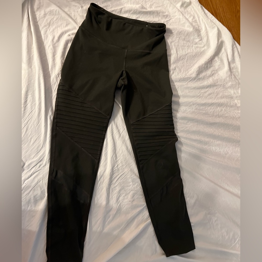 Old navy yoga pants size small